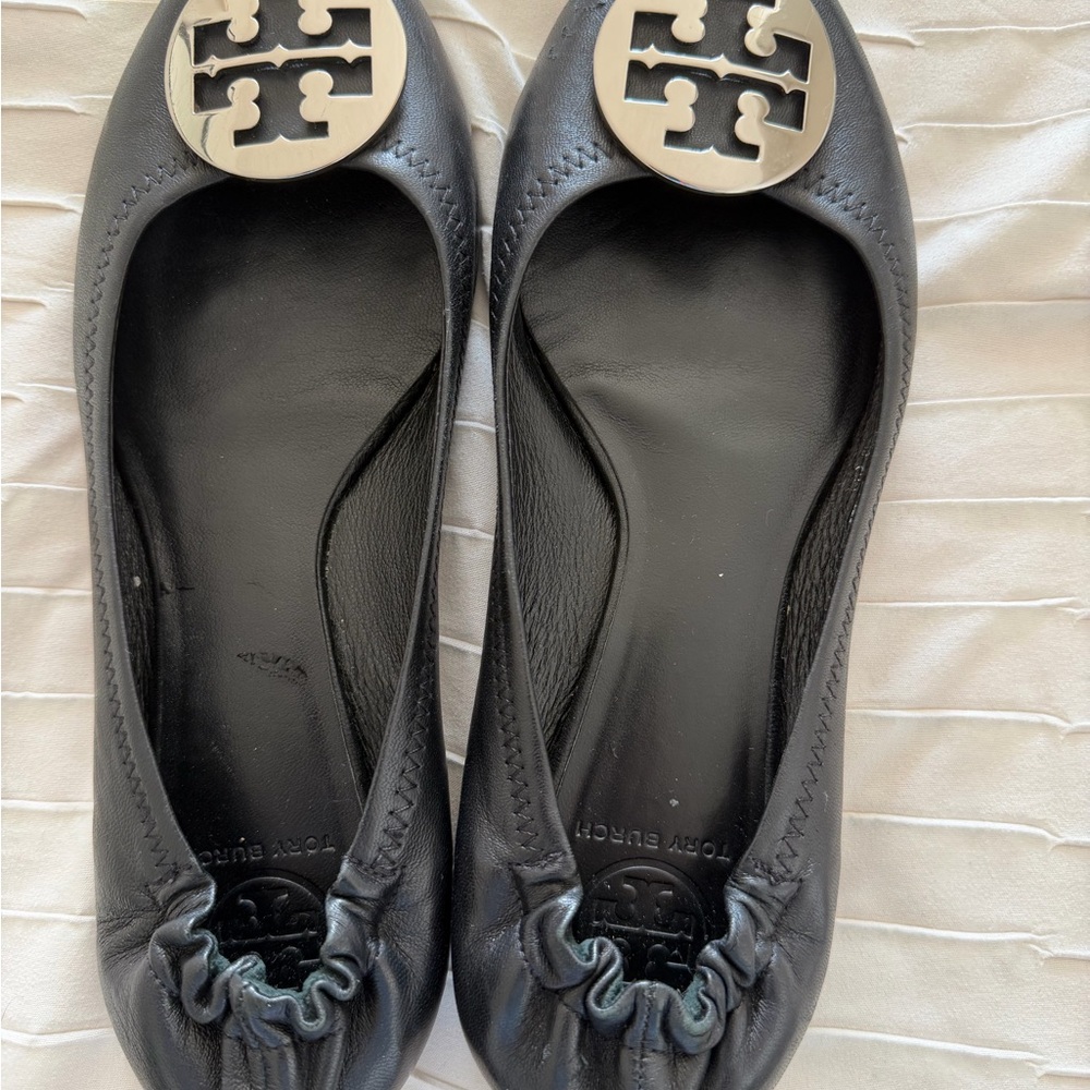 Tory Burch Black Leather ballet perfect !So sad to let go.. foot surgery !!